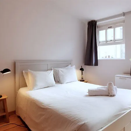 Apartment Entreparedes