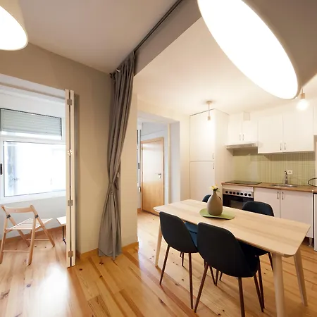 Maison Entreparedes 公寓 *