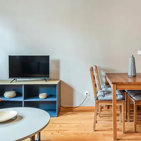 Appartement Entreparedes Oporto