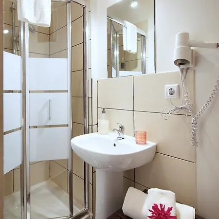 Maison Entreparedes *