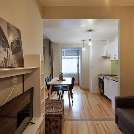 Apartment Entreparedes 3*