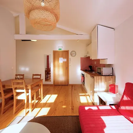 Entreparedes Apartment