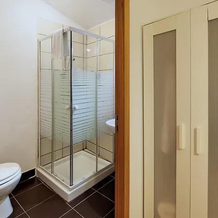 Maison Entreparedes *