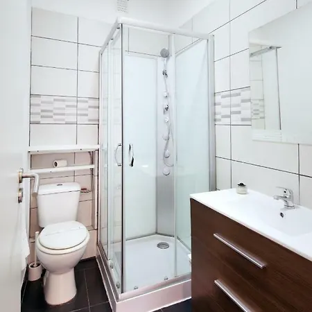 Entreparedes Apartment