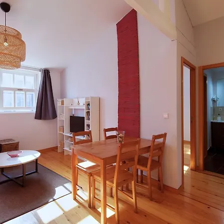 Entreparedes Apartment