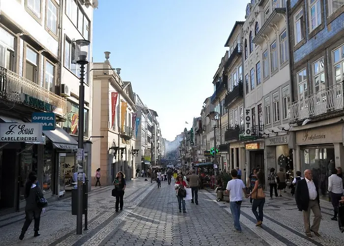 Maison Entreparedes Порту