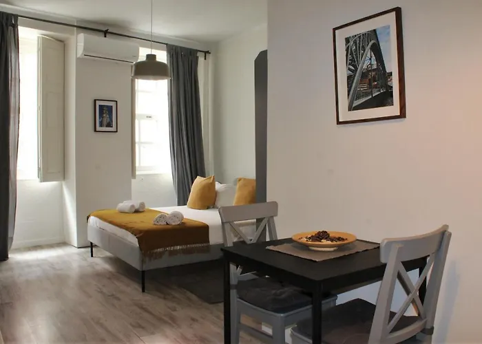 Appartamento Maison Entreparedes Oporto