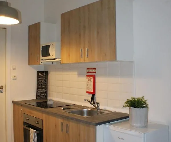 Maison Entreparedes Apartman Porto