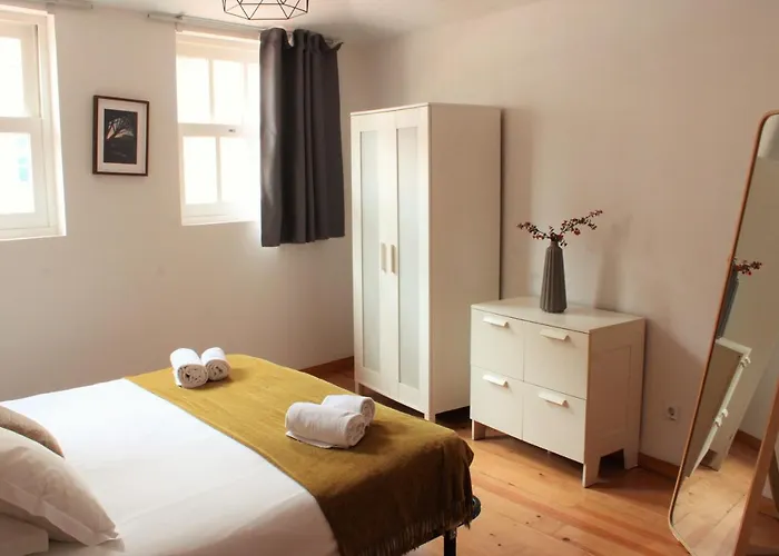 Maison Entreparedes Porto