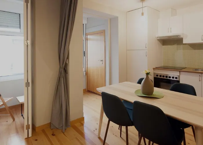 Maison Entreparedes * Porto