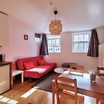 Maison Entreparedes Apartment *